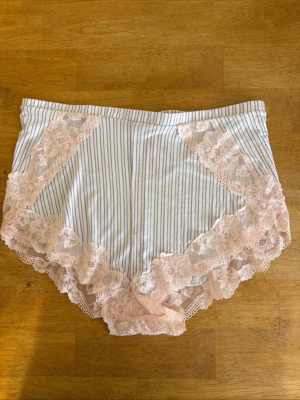 Victoria Secret Pink Stripe Lace Jersey Pajama Shorts Large